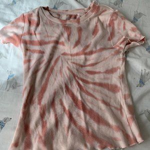 Tie-dye cropped baby tee
